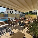 欧湖餐厅酒店 酒店