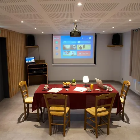 Restaurant Du Du Roc 호텔 2*